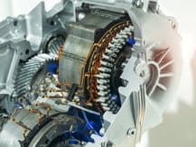 QM Power公司（以下简称为“Q公司”）是一家开发和制造下一代交流及直流电机，控制器和相关设备的公司。Q公…