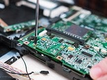ICT设备和AI相关设备的性能飞速提升。在这些核心元器件（FPGA，DSP，ASIC等）中配置的控制电路正在向…